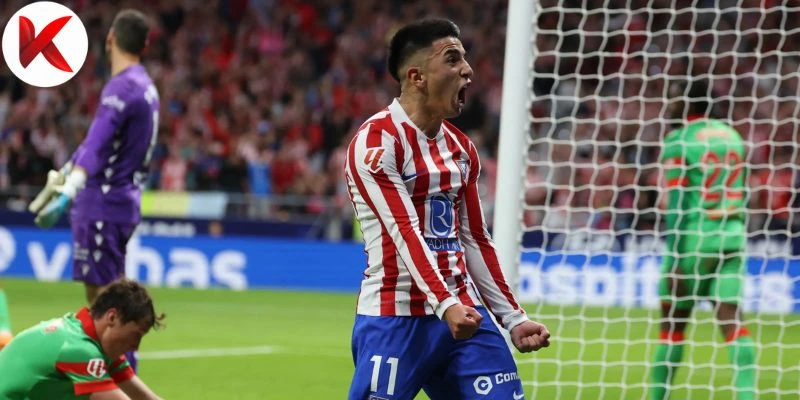 Ba điểm quý giá giúp Atletico giữ vững vị thế top 4