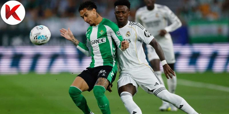 Thẻ đỏ bẻ gãy thế trận, Betis chạm tay vào lịch sử